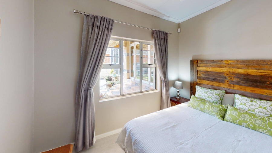 8 Bedroom Property for Sale in Colchester Eastern Cape